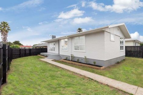 Photo of property in 8a White Road, Manurewa, Auckland, 2102