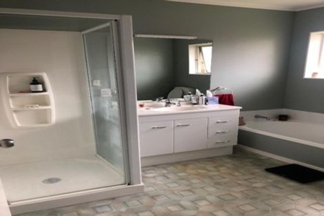 Photo of property in 3b Hemi Street, Waikanae, 5036