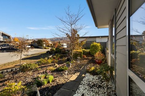 Photo of property in 8 Austral Place, Cromwell, 9310