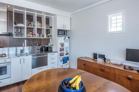 Photo of property in 1 Overtoun Terrace, Hataitai, Wellington, 6021