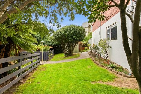 Photo of property in 42 Cliffs Road, Saint Clair, Dunedin, 9012