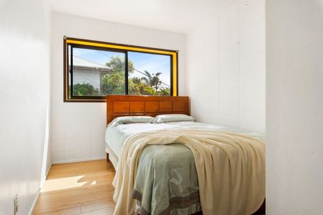 Photo of property in 3/27 Rangatira Road, Birkdale, Auckland, 0626