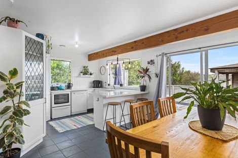 Photo of property in 29 Amorino Drive, Red Beach, 0932
