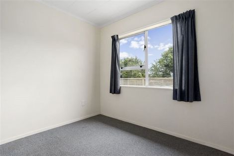 Photo of property in 25 Tawa Road, Te Atatu Peninsula, Auckland, 0610