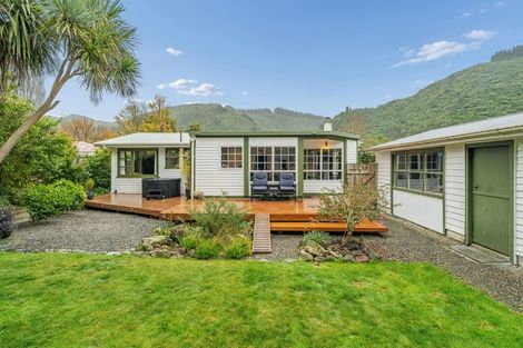Photo of property in 114 Akatarawa Road, Birchville, Upper Hutt, 5018