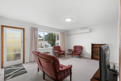 Photo of property in 2/22 Burdale Street, Riccarton, Christchurch, 8011