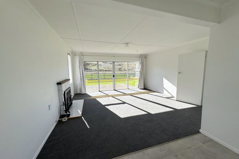 Photo of property in 20 Blake Street, Porangahau, 4293