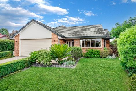 Photo of property in 64 Saint James Drive, Huntington, Hamilton, 3210