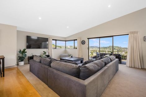 Photo of property in 22 Ships Cove, Whitby, Porirua, 5024
