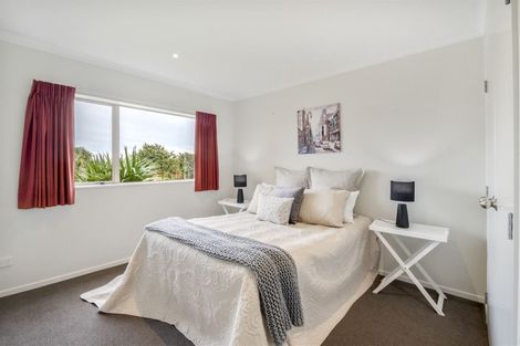 Photo of property in 92 Cyril French Drive, Flat Bush, Auckland, 2016