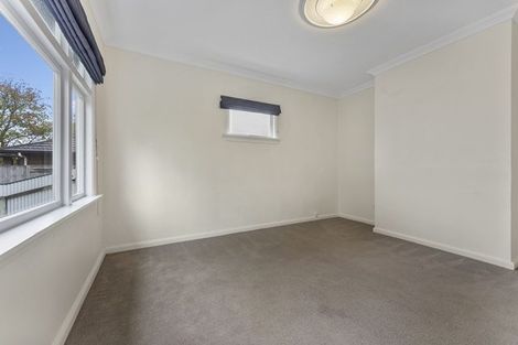 Photo of property in 32 Karina Terrace, Roslyn, Palmerston North, 4414