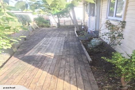 Photo of property in 79 Roberts Road, Te Atatu South, Auckland, 0610