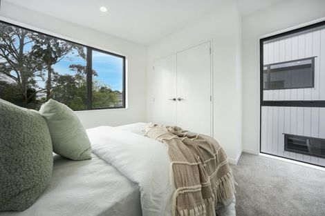 Photo of property in 23a Caribbean Drive, Unsworth Heights, Auckland, 0632