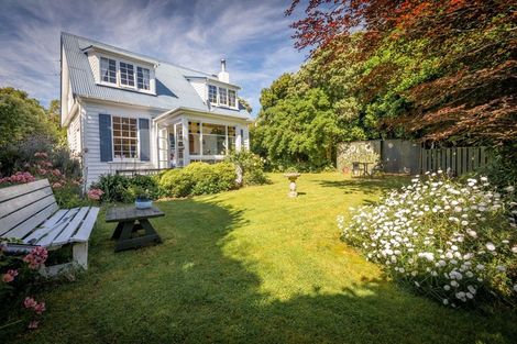 Photo of property in 106-108 Rawhiti Road, Pukerua Bay, 5026
