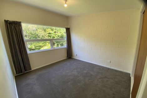Photo of property in 23f4 Collins Avenue, Tawa, Wellington, 5028