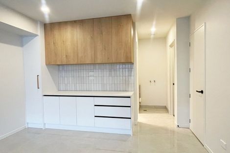 Photo of property in 3 Heketara Way, Massey, 0614