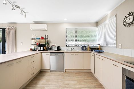 Photo of property in 26 Bouverie Crescent, Flagstaff, Hamilton, 3210