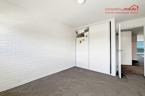Photo of property in Seaview Apartments, 11/64 Milford Road, Milford, Auckland, 0620