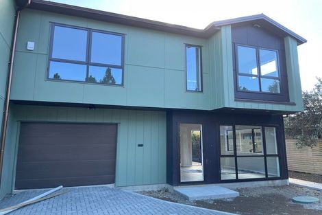 Photo of property in 3 Mark Edward Drive, Half Moon Bay, Auckland, 2012