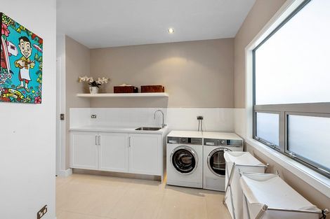 Photo of property in 3 St Andrews Parkway, Waiwhakaiho, New Plymouth, 4312