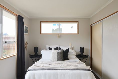 Photo of property in 79 Wiggins Street, Sumner, Christchurch, 8081