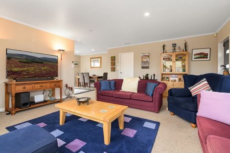 Photo of property in 315 Gravatt Road, Papamoa Beach, Papamoa, 3118