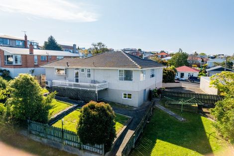 Photo of property in 32 Wills Street, Balaclava, Dunedin, 9011