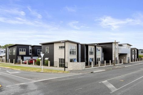 Photo of property in 100u5 Knighton Road, Hillcrest, Hamilton, 3216