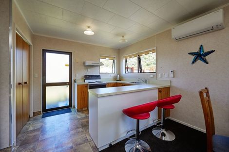 Photo of property in 16 Yarmouth Street, Kaikoura, 7300