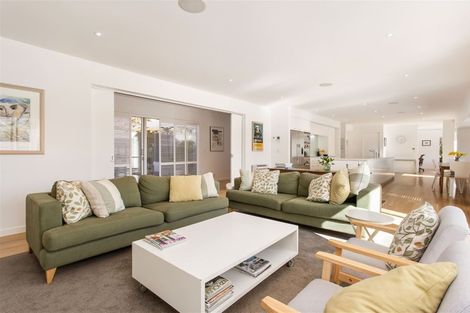 Photo of property in 15 Hamilton Avenue, Ilam, Christchurch, 8041