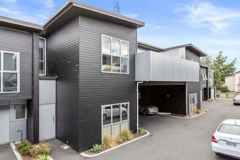 Photo of property in 100u5 Knighton Road, Hillcrest, Hamilton, 3216