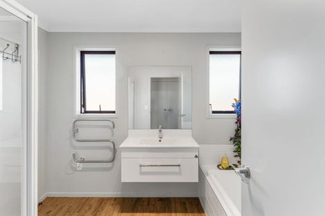 Photo of property in 10 Joy Place, Rolleston, 7614