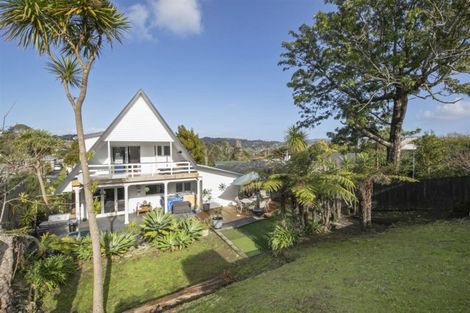 Photo of property in 27 Routley Drive, Glen Eden, Auckland, 0602