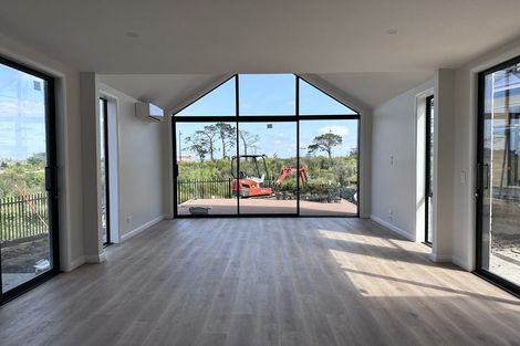 Photo of property in 3 Seagreen Avenue, Rosehill, 2113