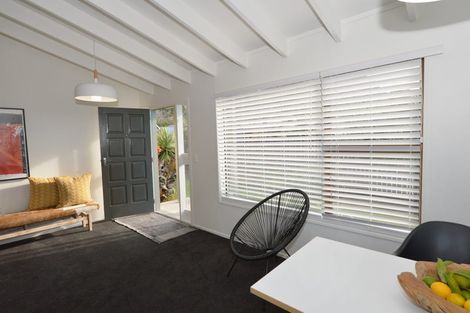 Photo of property in 11 Taupata Street, Redcliffs, Christchurch, 8081