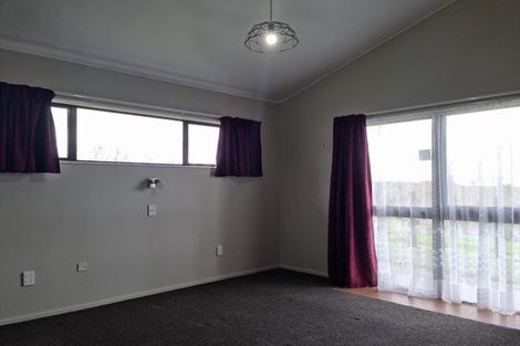 Photo of property in 142 York Road, Huirangi, New Plymouth, 4373