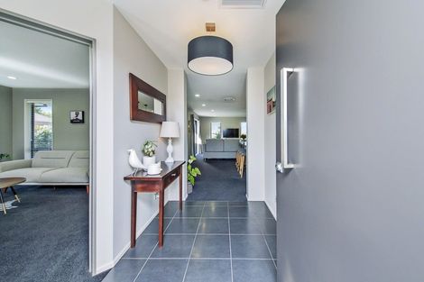 Photo of property in 17 Old Red Barn Road, Halswell, Christchurch, 8025