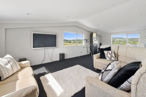 Photo of property in 141 Wades Road, Whitford, Howick, 2571