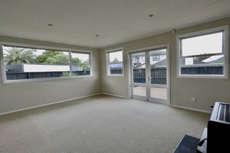 Photo of property in 13 Roby Street, Te Atatu Peninsula, Auckland, 0610