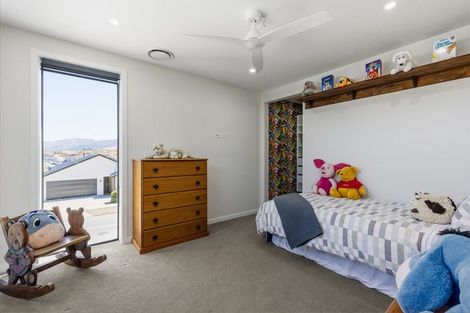 Photo of property in 15 Muster Road, Jacks Point, 9371