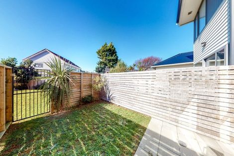 Photo of property in 15/2u Stone Street, Miramar, Wellington, 6022