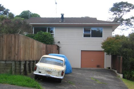 Photo of property in 2/2 Caram Place, Birkenhead, Auckland, 0626