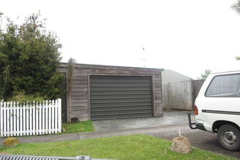 Photo of property in 1/49 Sunset Road, Totara Vale, Auckland, 0632