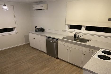 Photo of property in 18 Selwyn Street, Somerfield, Christchurch, 8024
