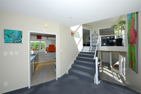 Photo of property in 2/11 Belleview Terrace, Mount Pleasant, Christchurch, 8081