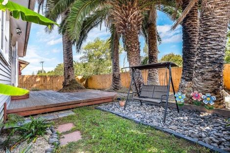 Photo of property in 4 Mary Keane Lane, Parakai, 0830