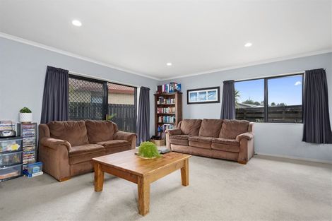 Photo of property in 49 Kane Road, Papamoa Beach, Papamoa, 3118