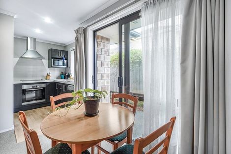 Photo of property in 5/99 Lake Road, Frankton, Hamilton, 3204