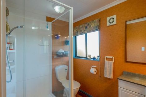 Photo of property in 9 Sylvia Way, Te Horo Beach, Otaki, 5581