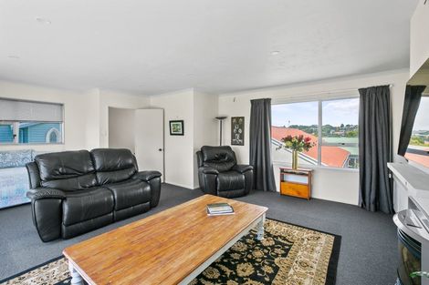 Photo of property in 1/10 Birdwood Avenue, Moturoa, New Plymouth, 4310